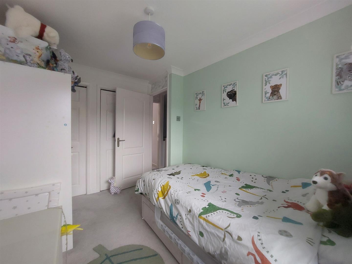 Clos Llandyfan, Garden Village, Gorseinon, Swansea, SA4 4JQ